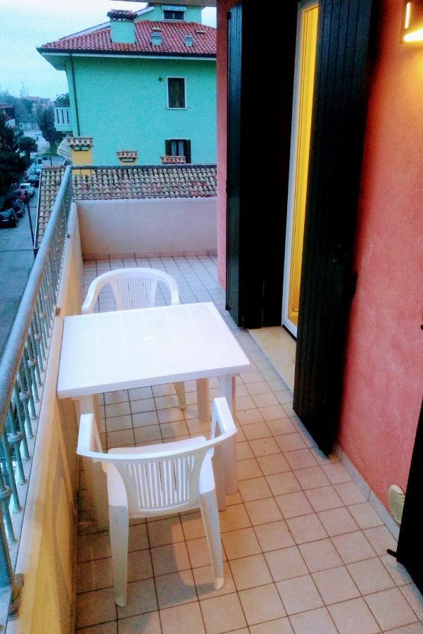 35 Mq In Centro A Caorle Lägenhet Exteriör bild